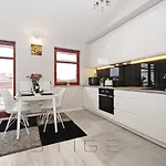 Prestige Neptun Park Apartamento