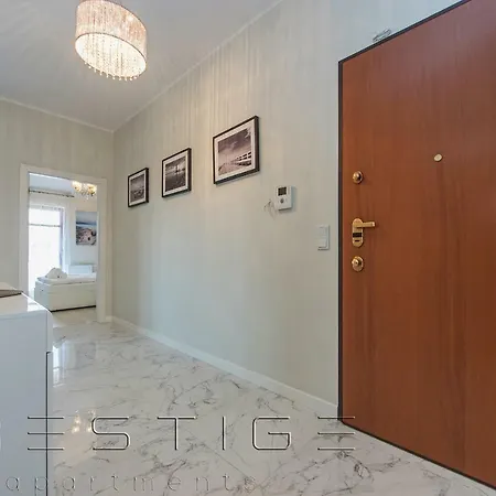 Prestige Neptun Park Appartamento